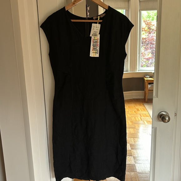 Never worn black 100% linen dress. Size S. Lavinia brand made in Italy. - Picture 2 of 12